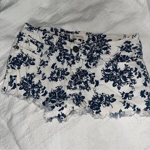 21 Denim Blue Floral Toile Cut-Off Shorts | Coastal Granddaughter Aesthetic | 27